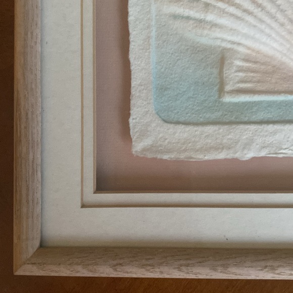 Wall Art Pastel Shell 13” x 13” x 1.5”. Heavy wood frame, great craftsmanship - Picture 3 of 7